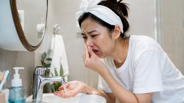 Mẹo khử mùi clo trong nước máy khi nước có mùi hôi khó chịu